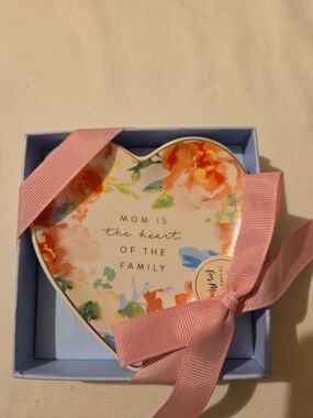 Eccolo Pastel Blue Gift Box with Pink Ribbon Accent